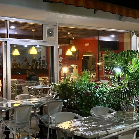 Bed & Breakfast Bb Queens Losone