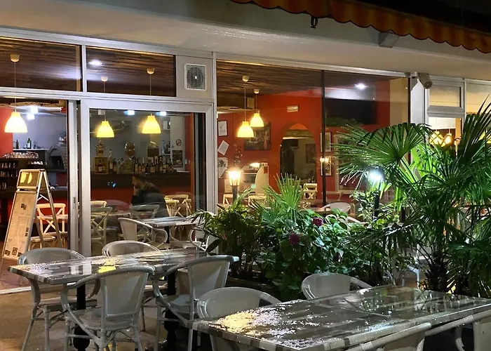 Alojamento de Acomodação e Pequeno-almoço Bb Queens Losone